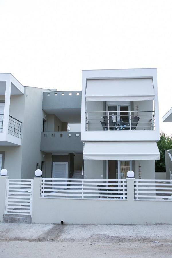Mihail Nikiti  Exterior photo